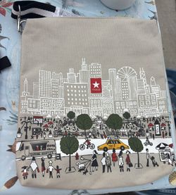 Macy’s Tote Bag W Strap 10.00 New