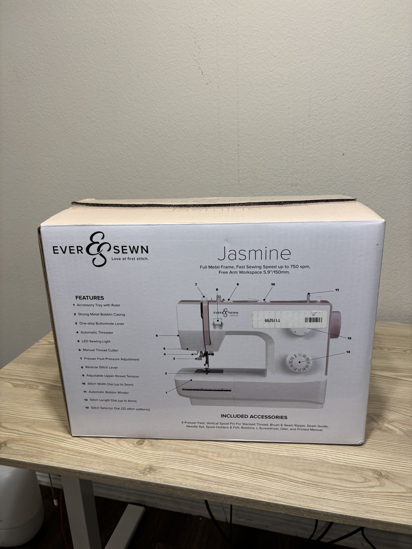 🧵 EverSewn Jasmine Sewing Machine – $135