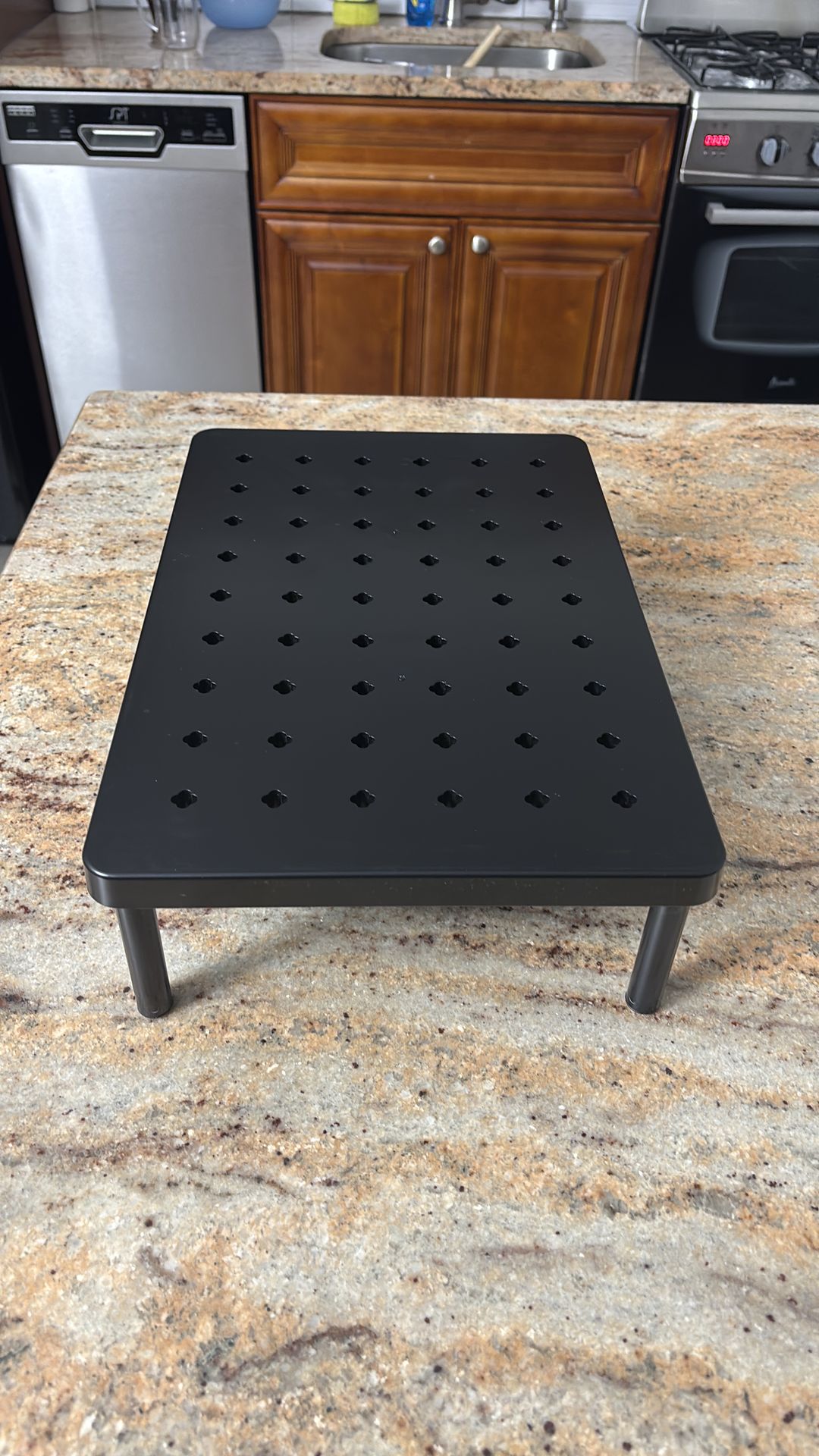 Laptop/Monitor Stand