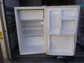 Mini Refrigerator/Freezer