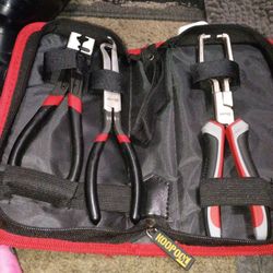 Electrical Disconnect Pliers