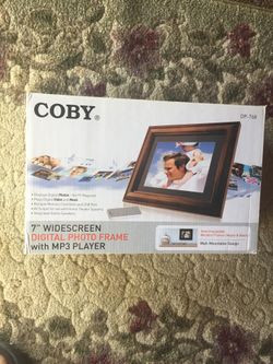 Colby widescreen digital photo frame