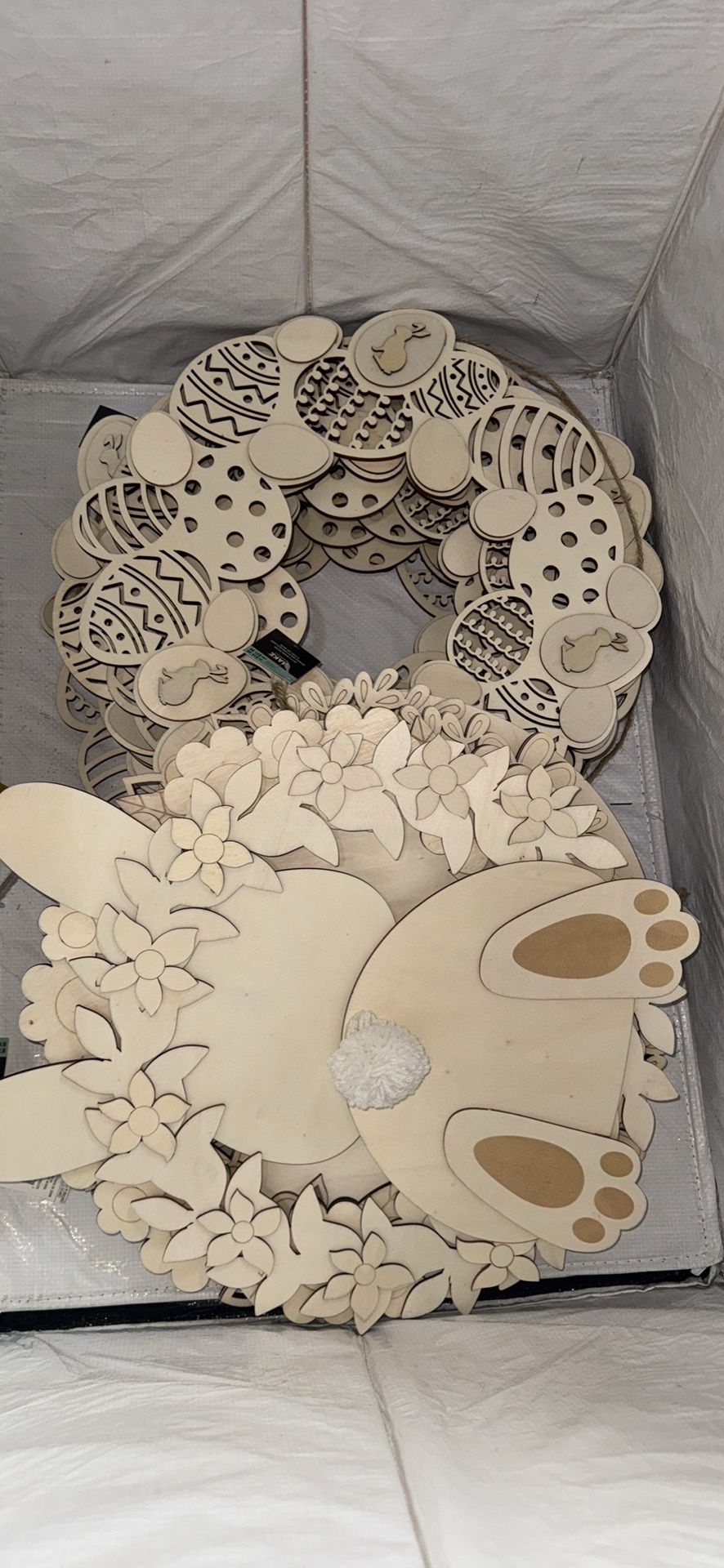 DIY Plywood Painting Wreath