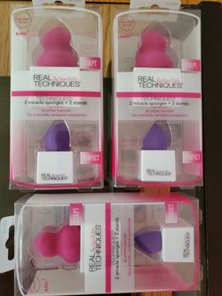 Real Techniques 2 miracle sponges and stands $9 each or $24 for all 3!