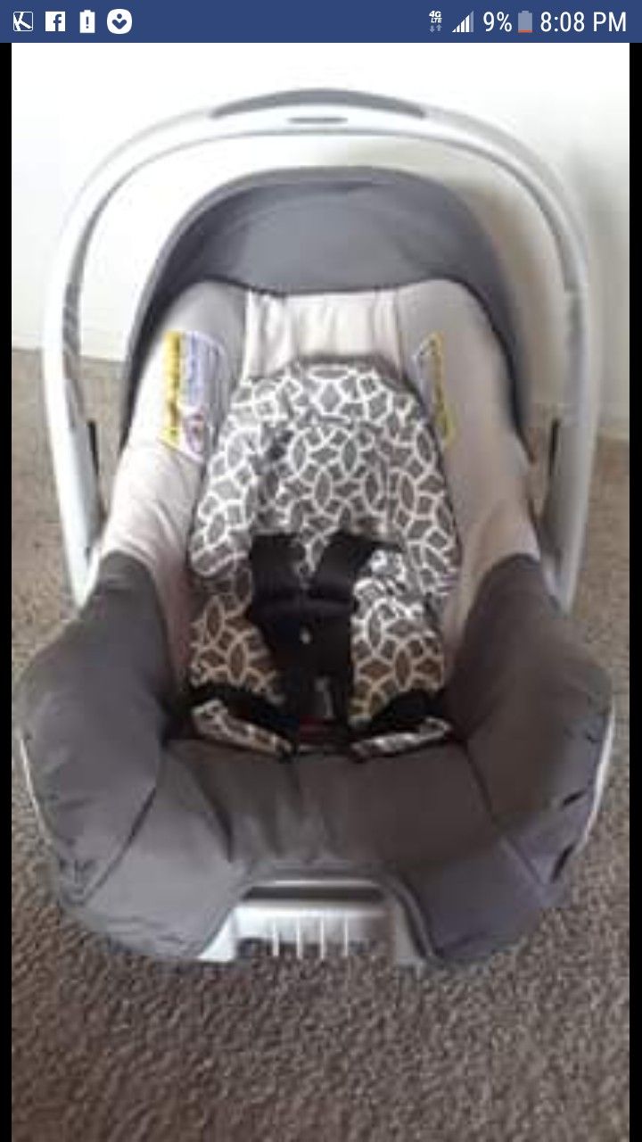 Evenflo Baby car seat and base