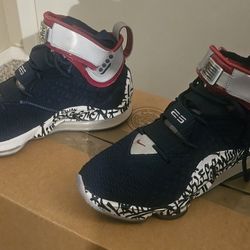 Nike LeBron 4 Cold Blue Graffiti