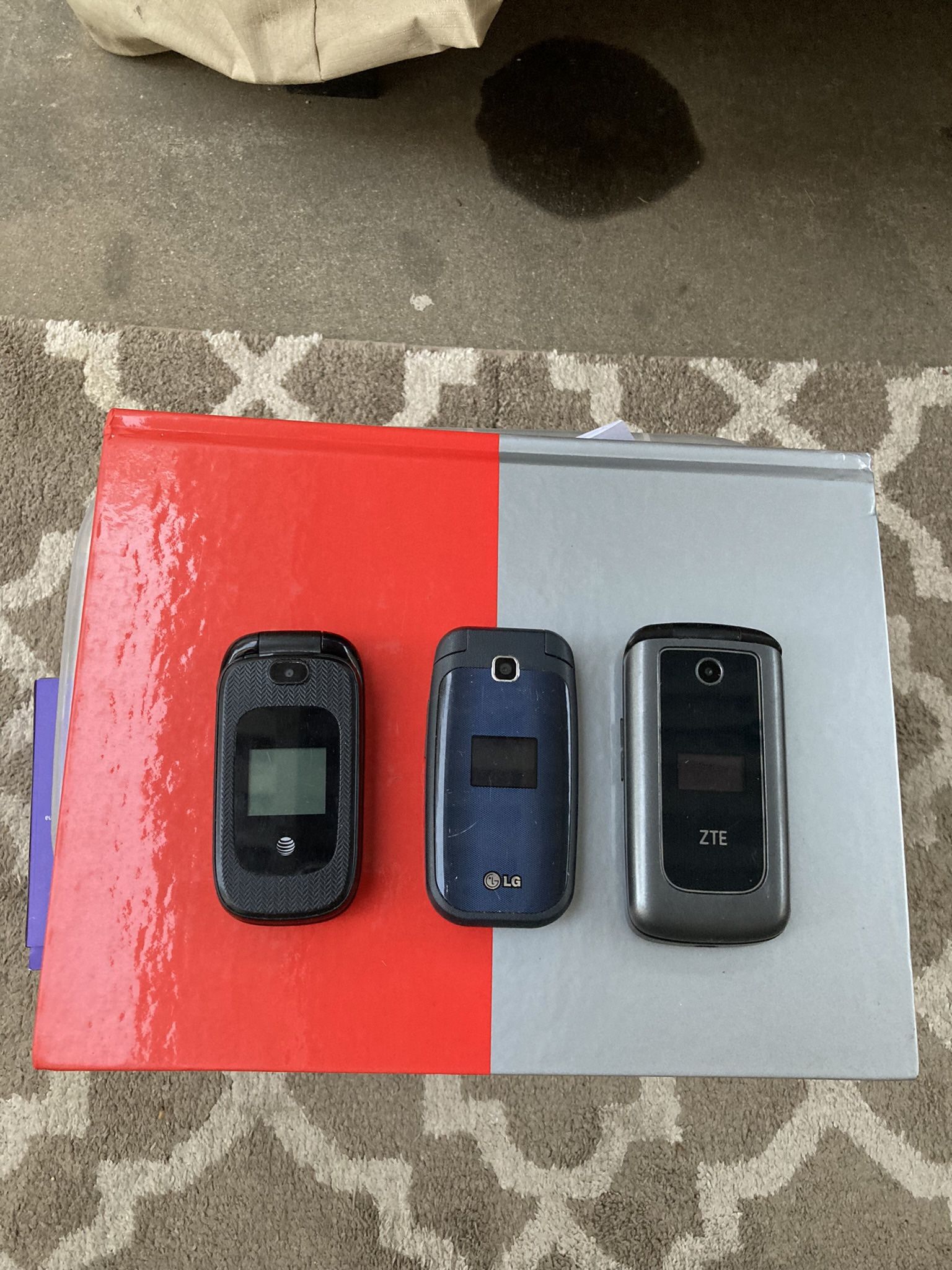 ZTE ATT LG Cellular Flip Phones USED for Sale in Chino, CA - OfferUp