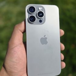 iPhone 15 Pro Max 256GB Unlocked