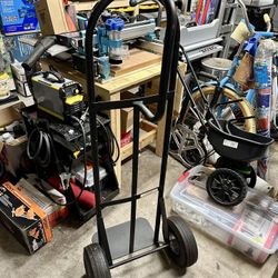HAND TRUCK / DOLLY LIKE NEW
