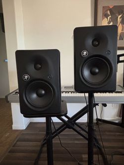 6” Mackie 2 Way Studio Monitors