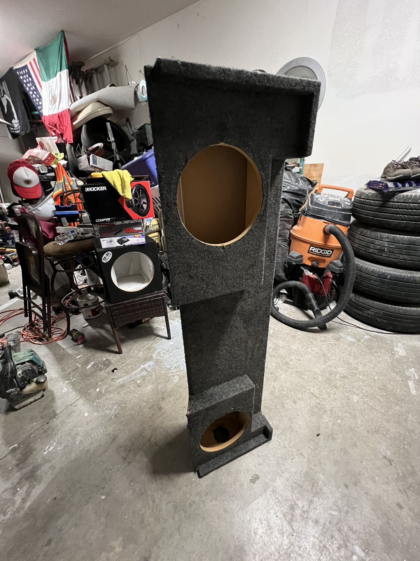 GMC Sierra Speaker Box For 10s 