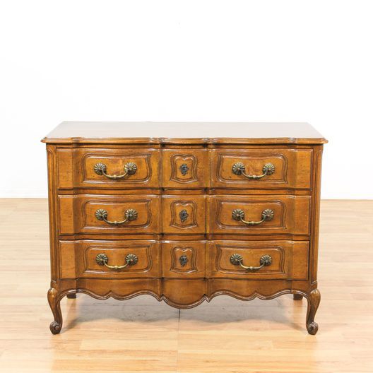 Small Traditional 3 Drawer Bow Front Dresser