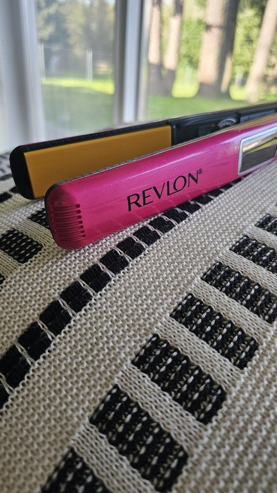 Revlon Hair Straightener