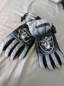 Raiders Snow Gloves NEW
