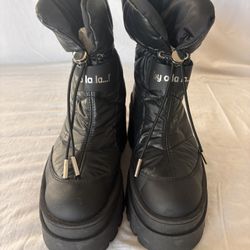 Women’s Snow Boots Size 8