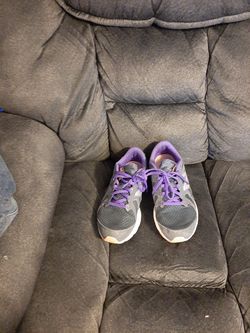 New balance shoes size 8.5