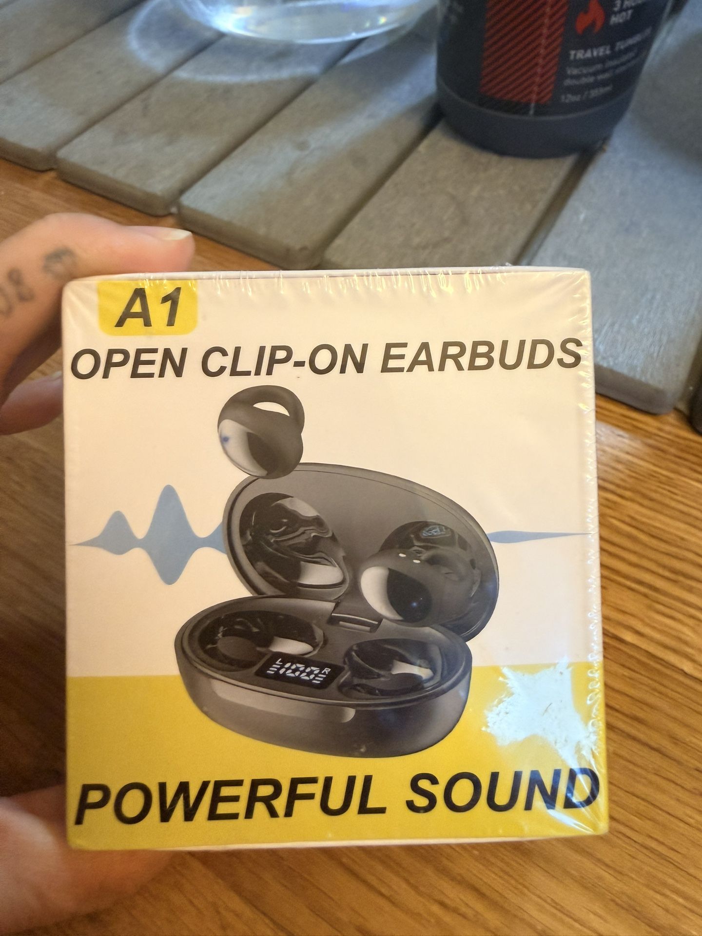 OPEN CLIP-ON EARBUDS