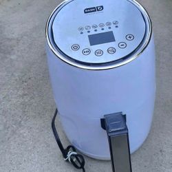 Air Fryer Works Good 