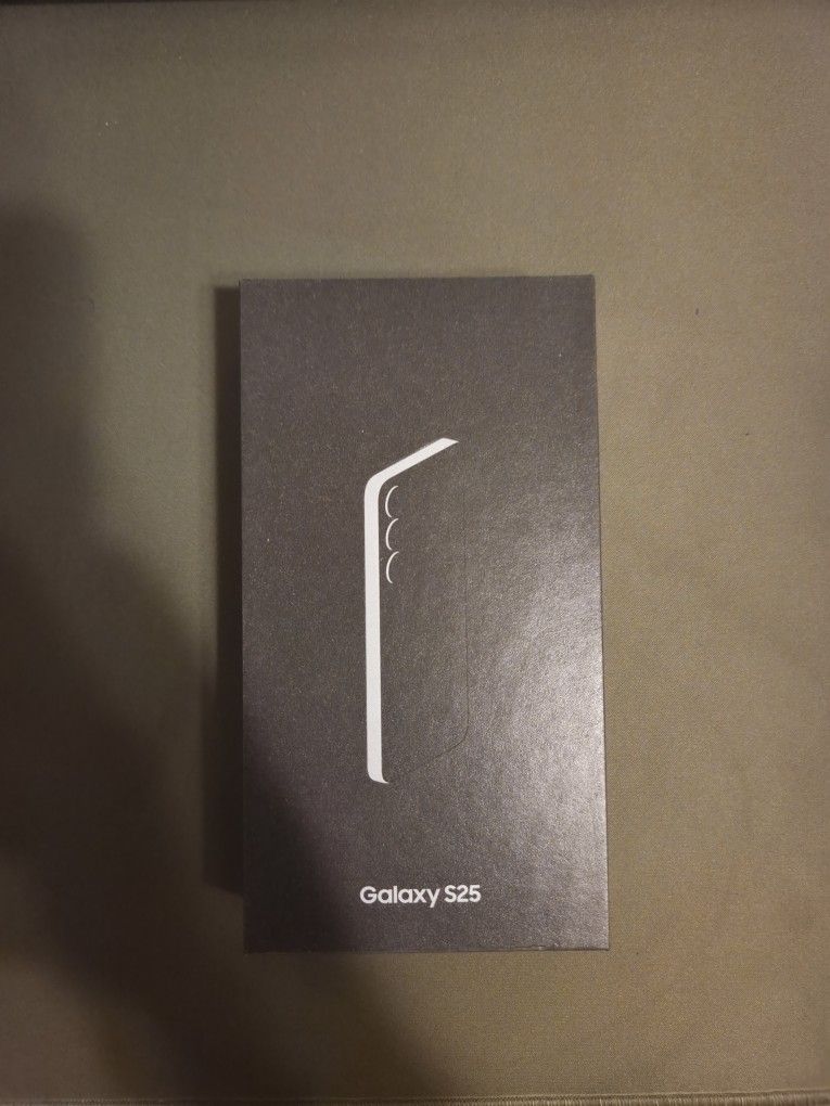 Galaxy S25 Unlocked Mint Condition