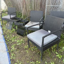 Free Dirty Lawn Furniture/Scrap