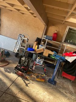 TOOLS / VISE STAND / GRINDER / FLOOR JACK