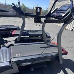 FreeMotion 11.9 Incline Trainer Treadmill 