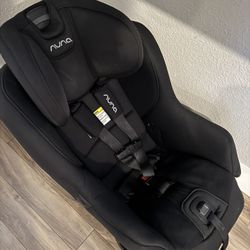 Nuna Rava Car seat 