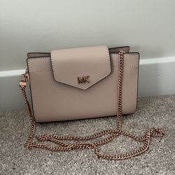 Pink Michael Kors Purse With Rose Gold Chain