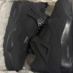 Jordan 4 Black Cats Size 8.5