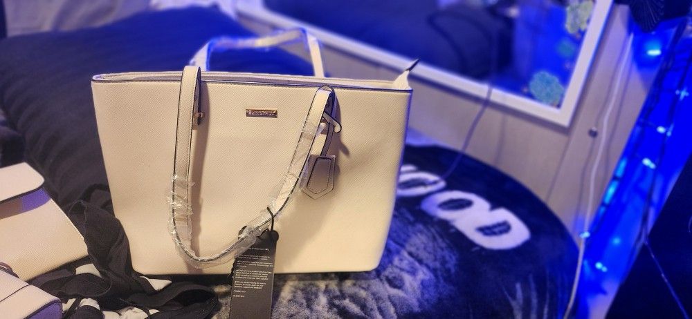 Large White 3 Peace Purse Set