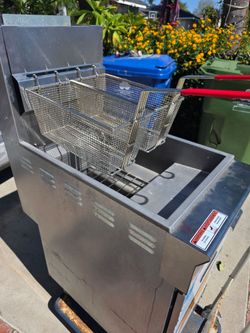 Commercial fryer