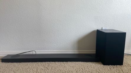 LG Sound bar with wireless Subwoofer