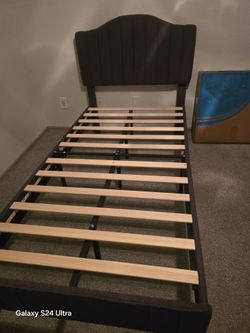 Twin bed