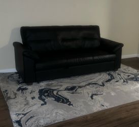 Black couch ✨