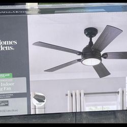 New Better Homes & Gardens 52" Black Modern Ceiling Fan LED Light, 5 Reversible Blades Remote Included