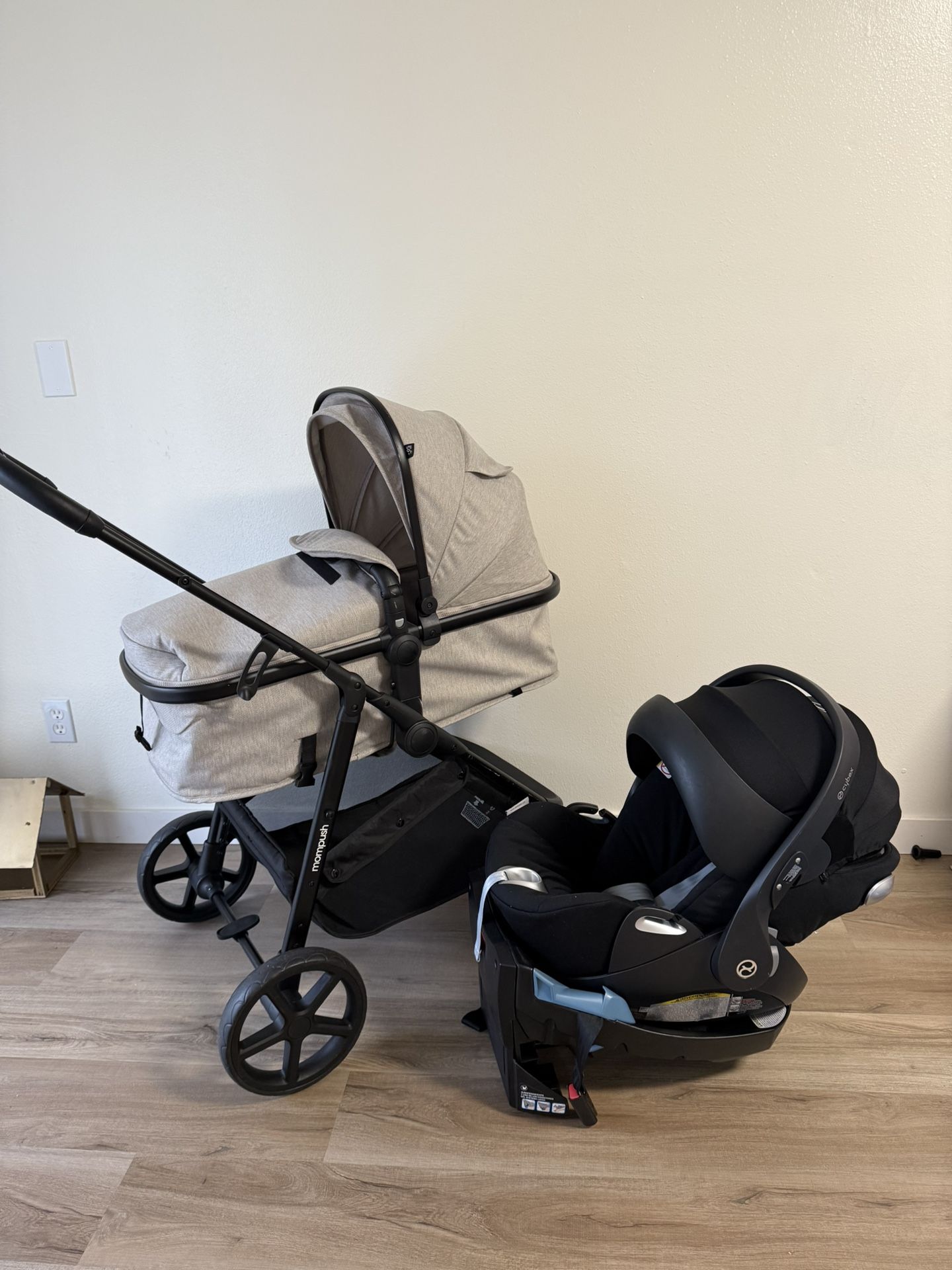 Mompush Stroller 4in1  with Cybex Cloud Q Car Seat and Base