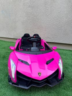 💕 Pink Lamborghini Veneno Kids Electric Ride-On Car – $225 OBO 💕  Beautiful hot pink Lamborghini Veneno ride-on car