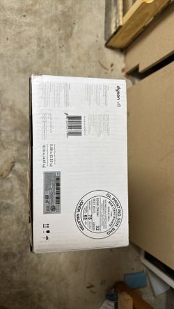 Dyson v8