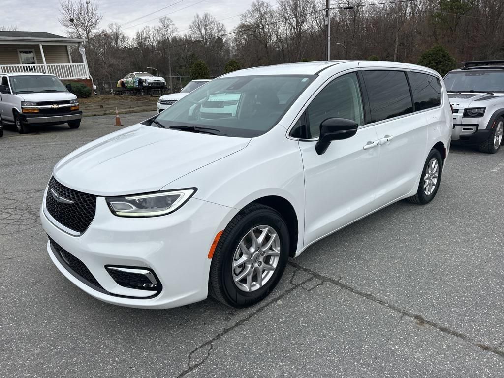 2024 Chrysler Pacifica