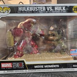 Deluxe Funko Pop Vinyl! Movie Moments Marvel Studios Comics Avengers Hulk vs Hulkbuster #394
