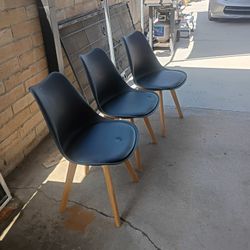 There Are Three Chairs