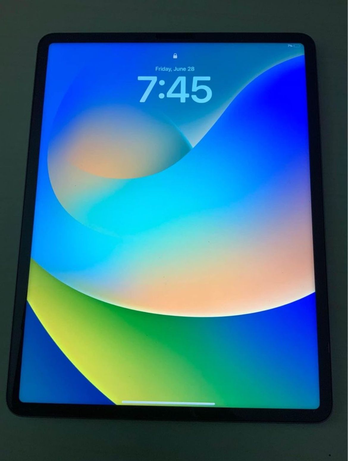 iPad Pro 6th Generation (1 TB)