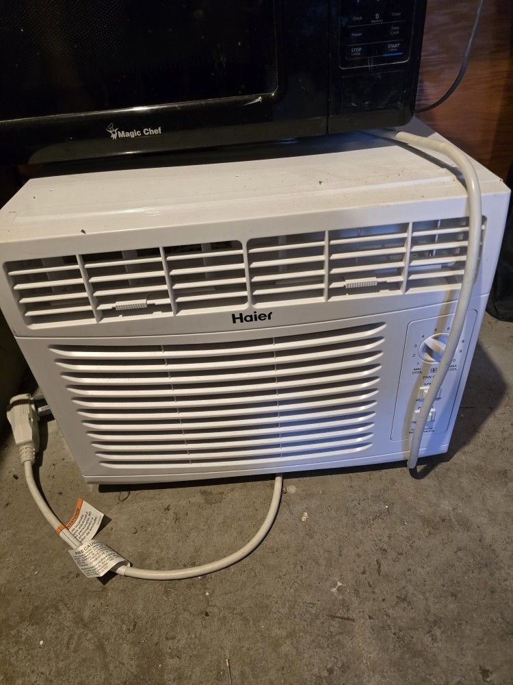 Haier Window AC Unit