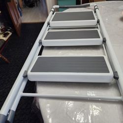 Gorilla  3 Step Steel Lightweight Step Ladder