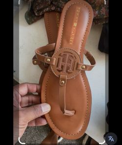 Zandalias Tommy