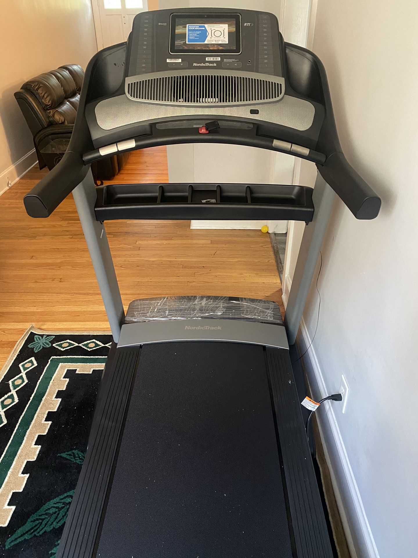 Commercial 2450 NordicTrack treadmill (New)