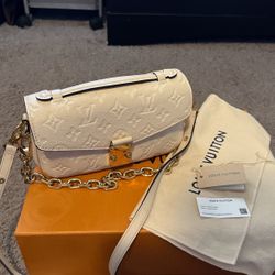 Matching  LV purse 