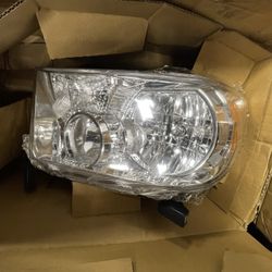 Headlight For 07-13 Toyota Tundra 08-17 Sequoia Halogen Driver Side TYC