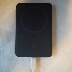 iPhone Magnetic Portable Charger The Brand Is A Belkin 5000w