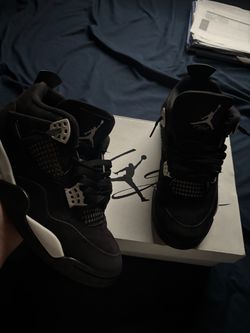 Jordan 4 white thunder